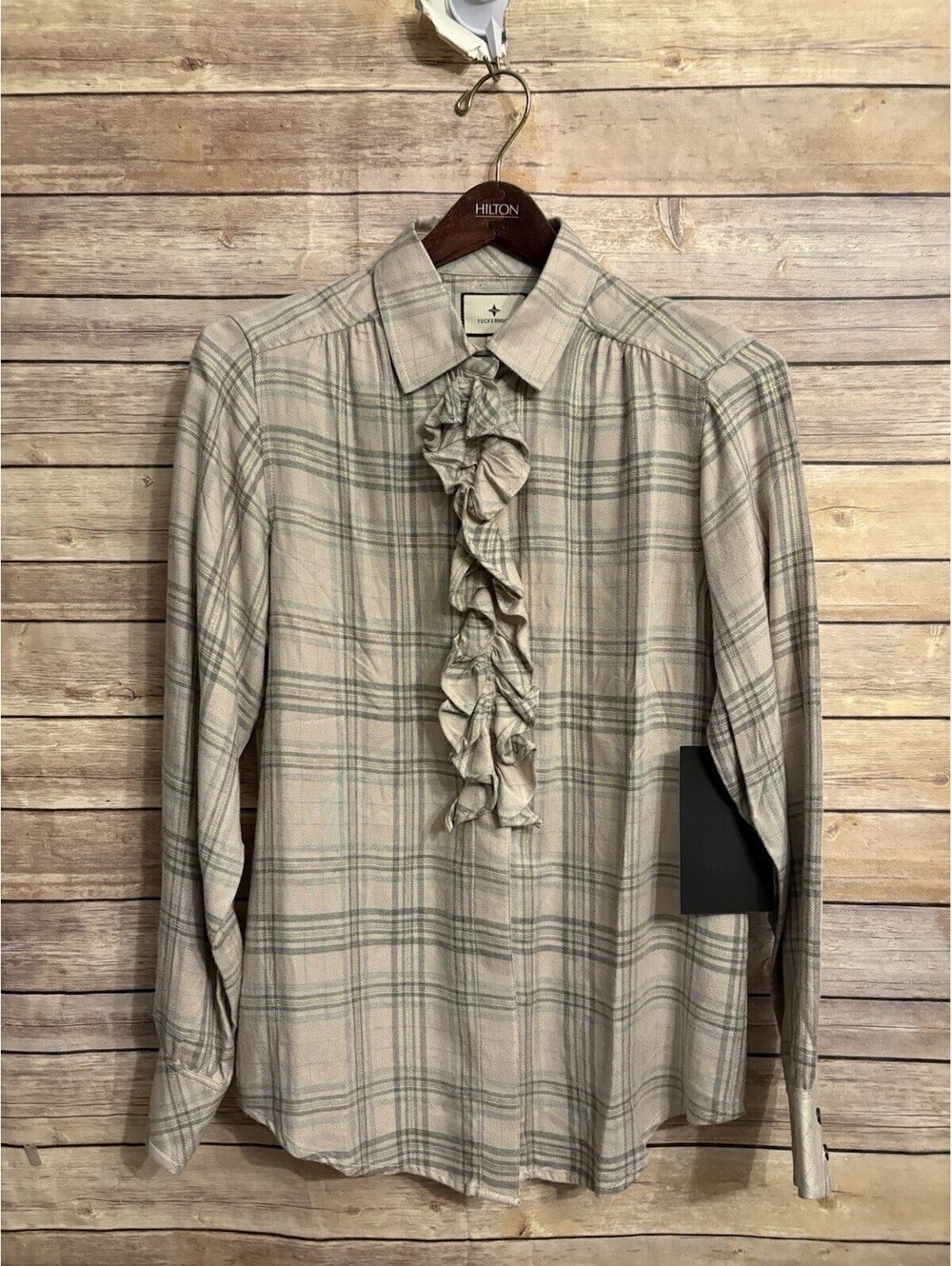 Tuckernuck M Beige Gold Plaid Flannel Blouse Ruffled Collar Long Sleeve